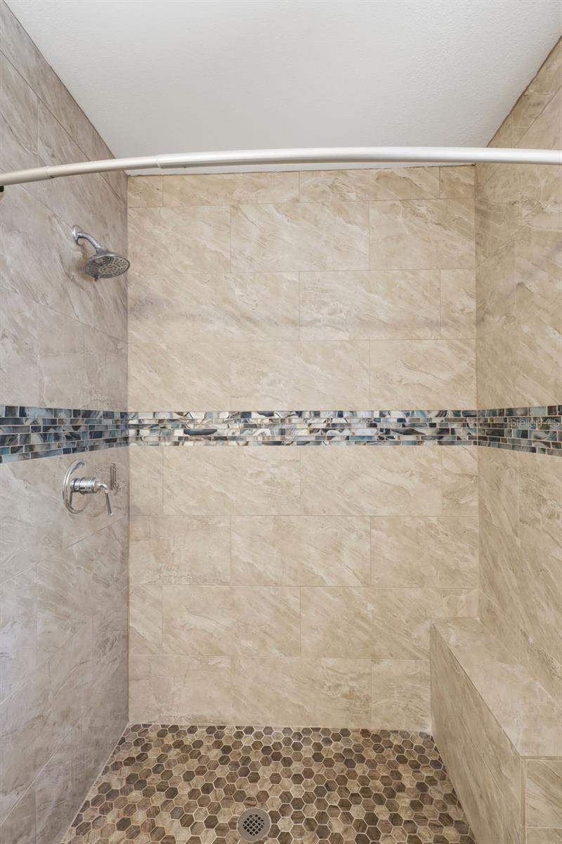 923 CASCADES PARK TRL, DELAND, FL, 32720