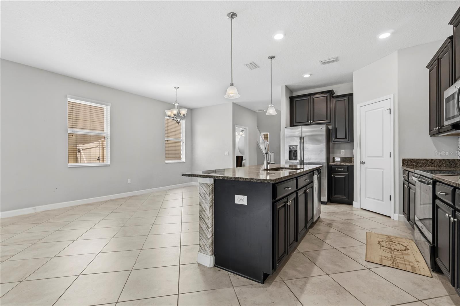 1588 LUDINGTON AVE, WESLEY CHAPEL, FL, 33543