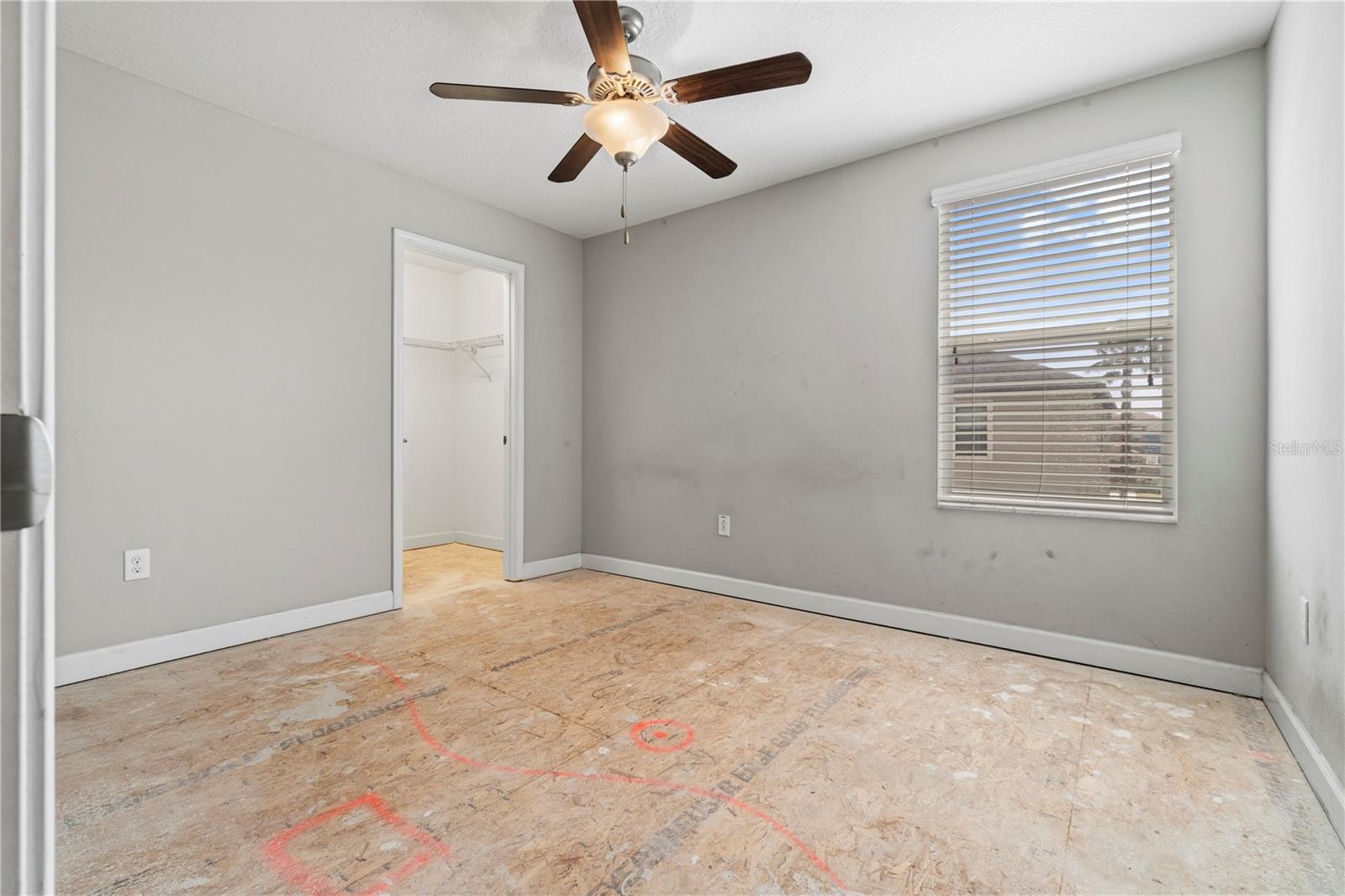 1588 LUDINGTON AVE, WESLEY CHAPEL, FL, 33543