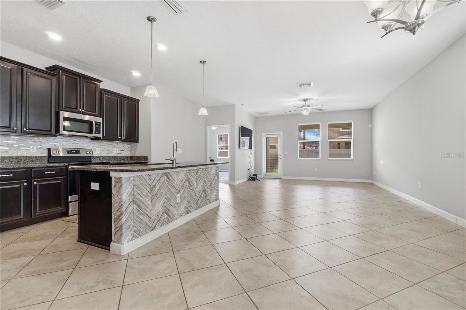 1588 LUDINGTON AVE, WESLEY CHAPEL, FL, 33543