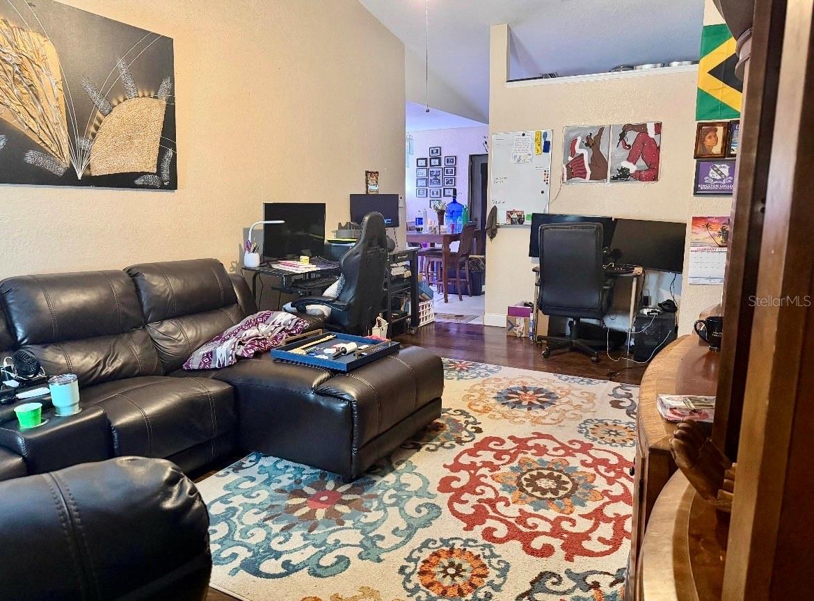 207 LILY PAD RD, EAGLE LAKE, FL, 33839