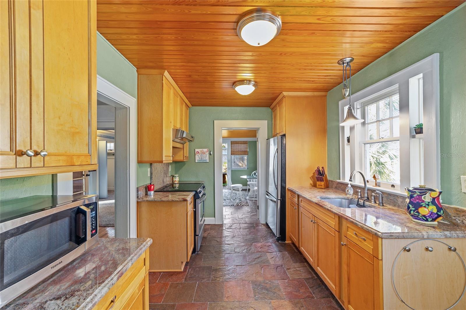 114 NE 11TH AVE, OCALA, FL, 34470