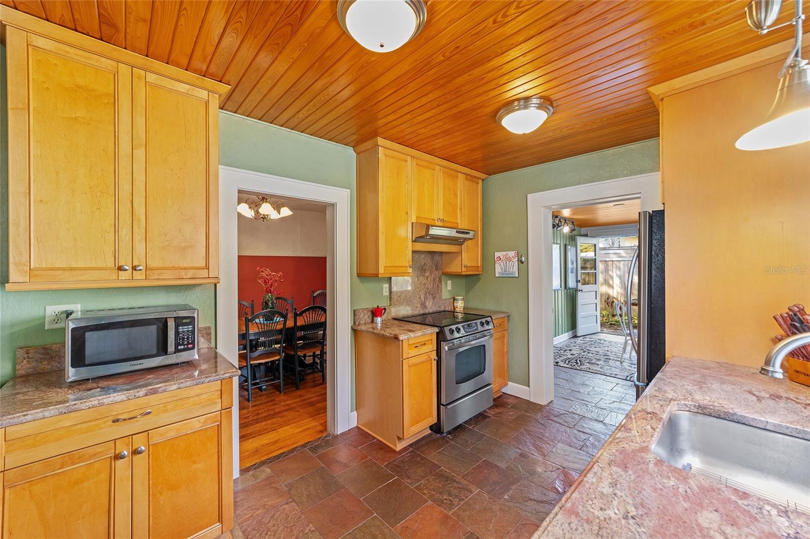 114 NE 11TH AVE, OCALA, FL, 34470