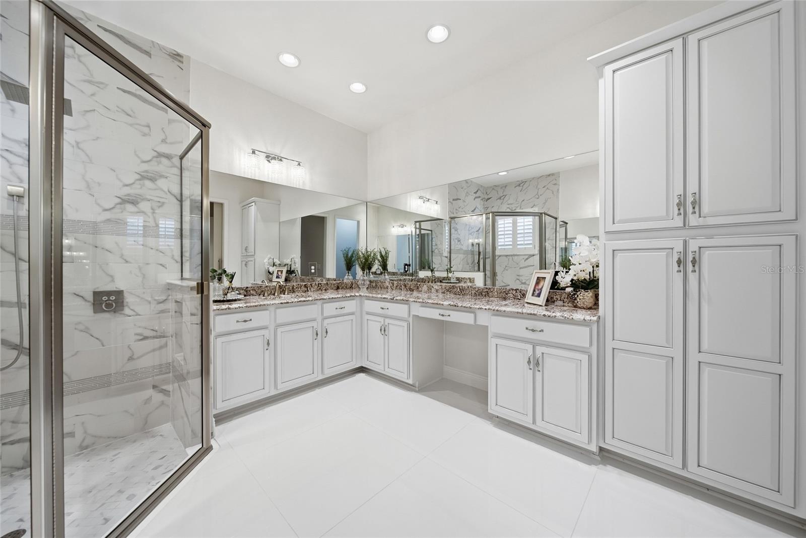 2420 COCO PALM CIR, WESLEY CHAPEL, FL, 33543