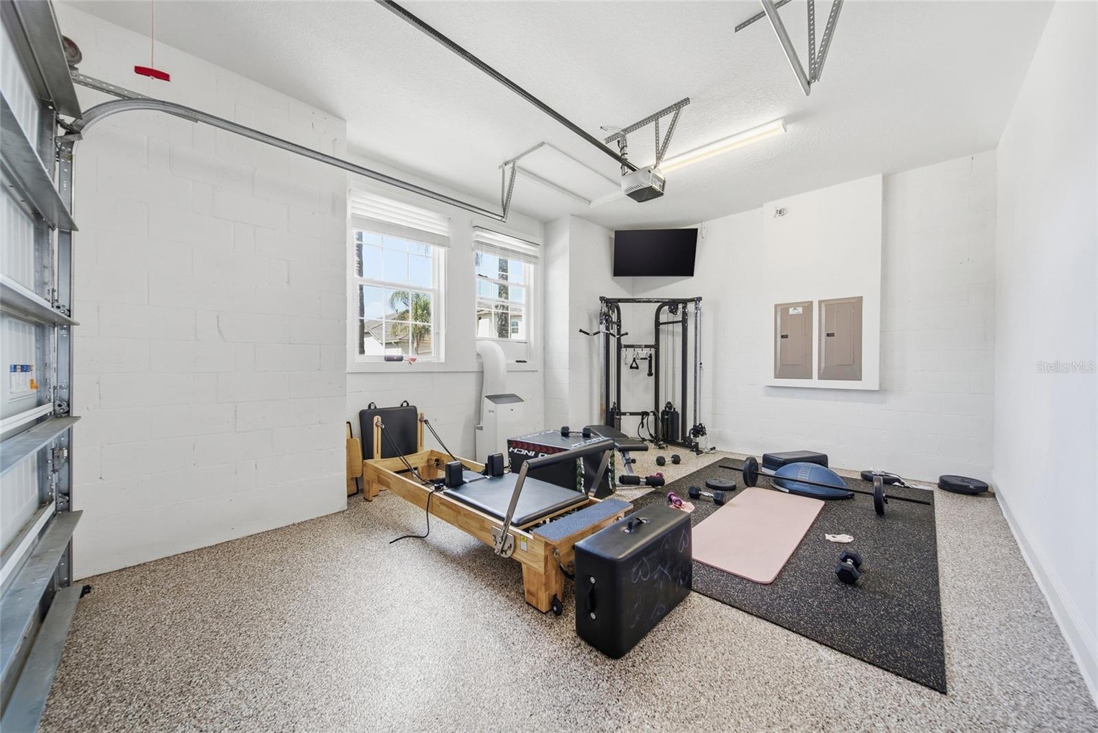 2420 COCO PALM CIR, WESLEY CHAPEL, FL, 33543