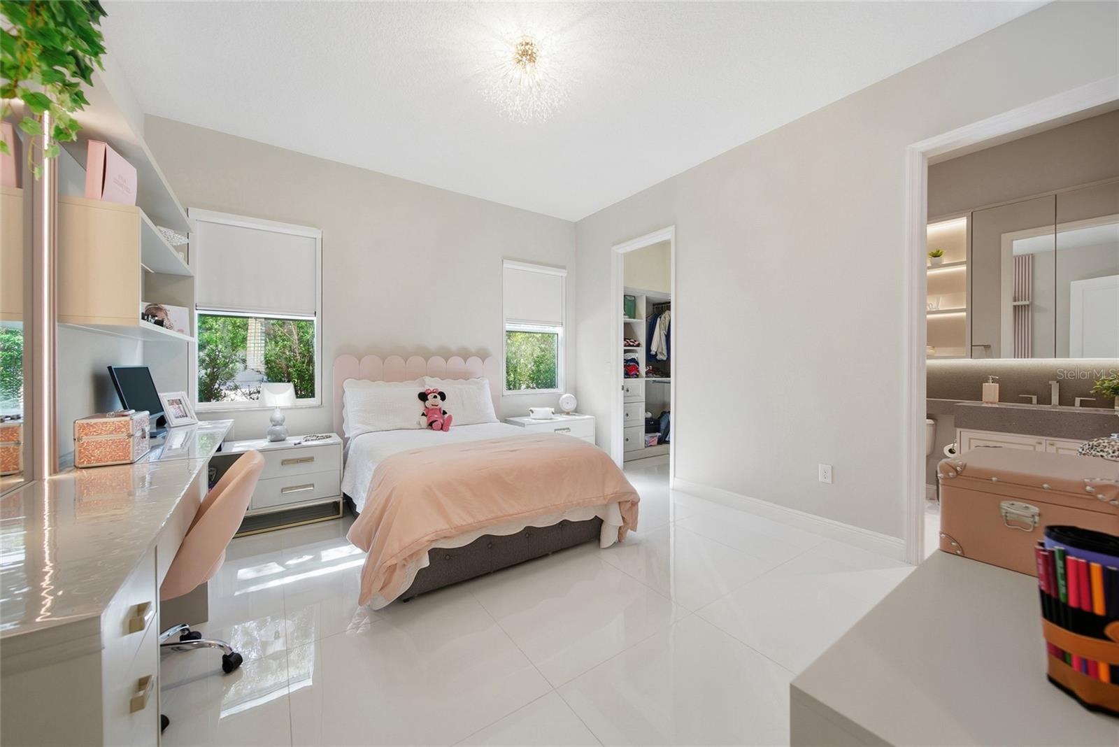 2420 COCO PALM CIR, WESLEY CHAPEL, FL, 33543