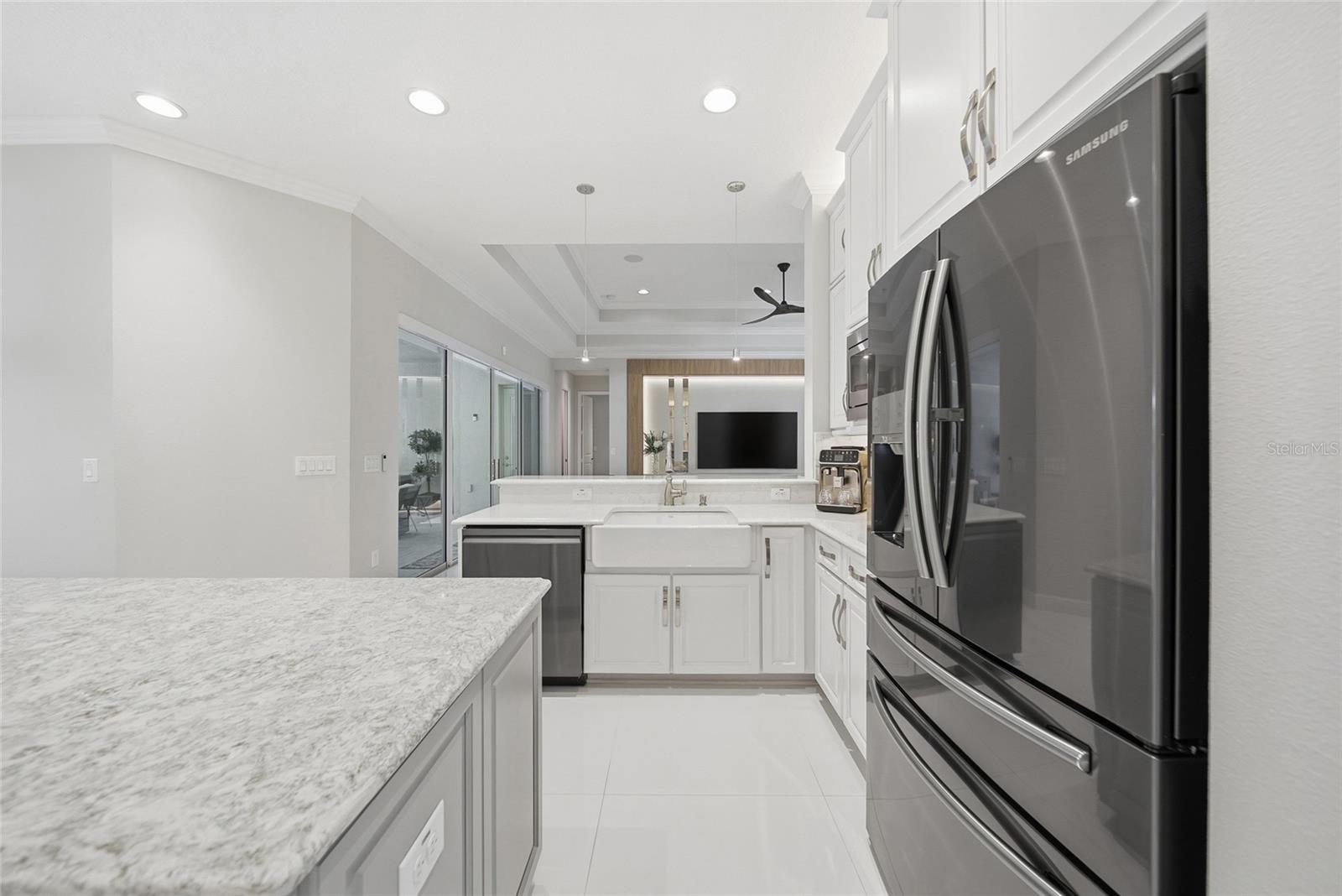 2420 COCO PALM CIR, WESLEY CHAPEL, FL, 33543