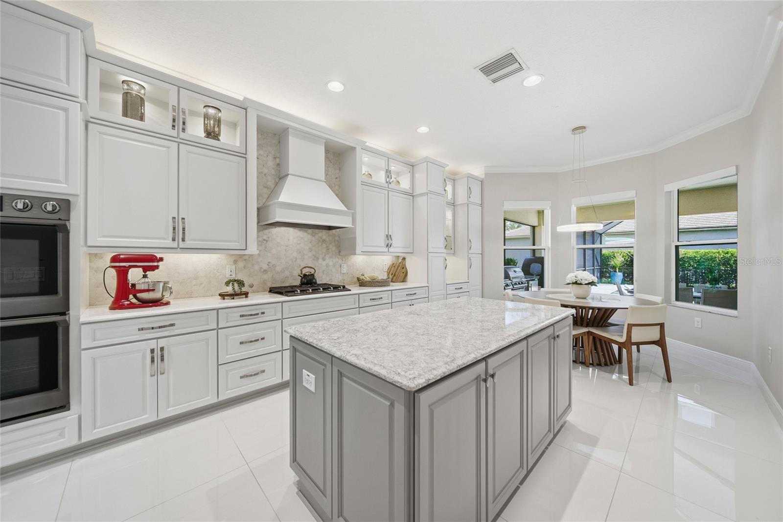 2420 COCO PALM CIR, WESLEY CHAPEL, FL, 33543