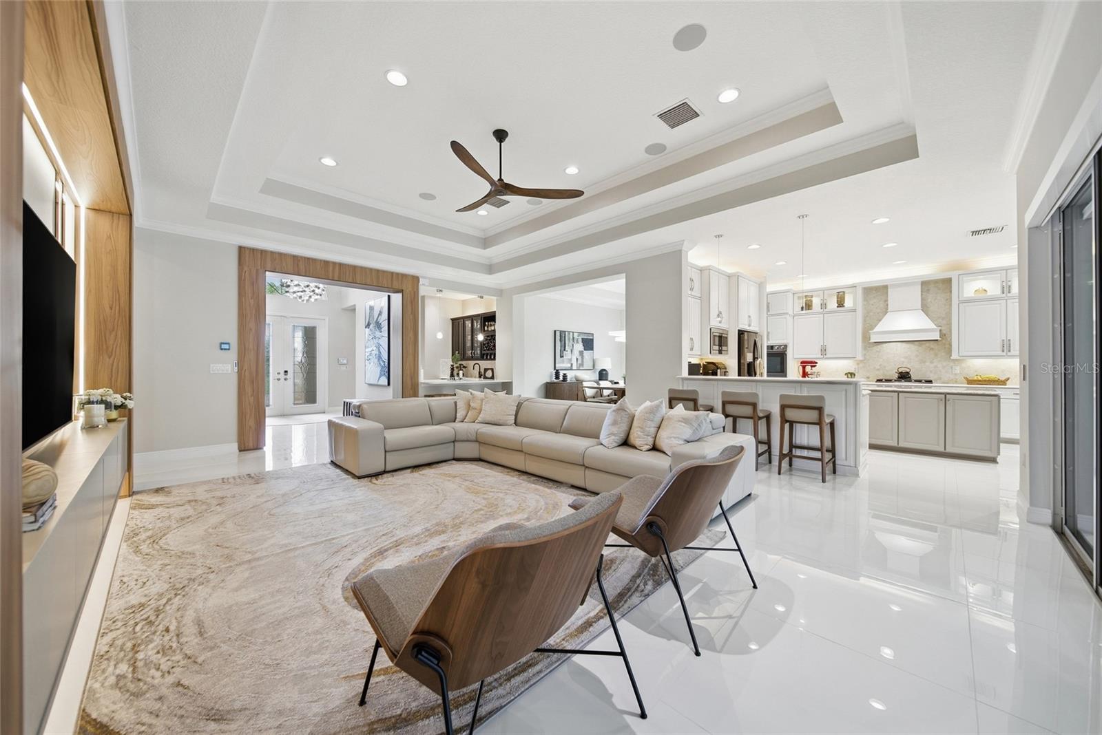 2420 COCO PALM CIR, WESLEY CHAPEL, FL, 33543