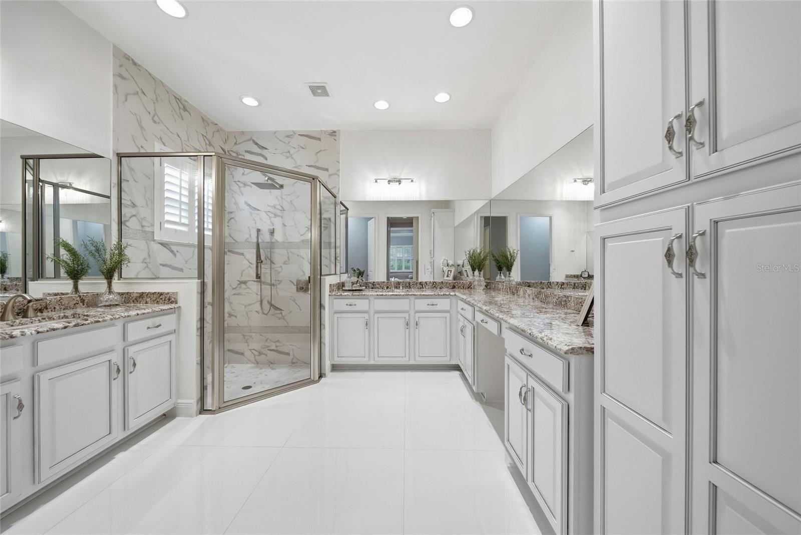 2420 COCO PALM CIR, WESLEY CHAPEL, FL, 33543