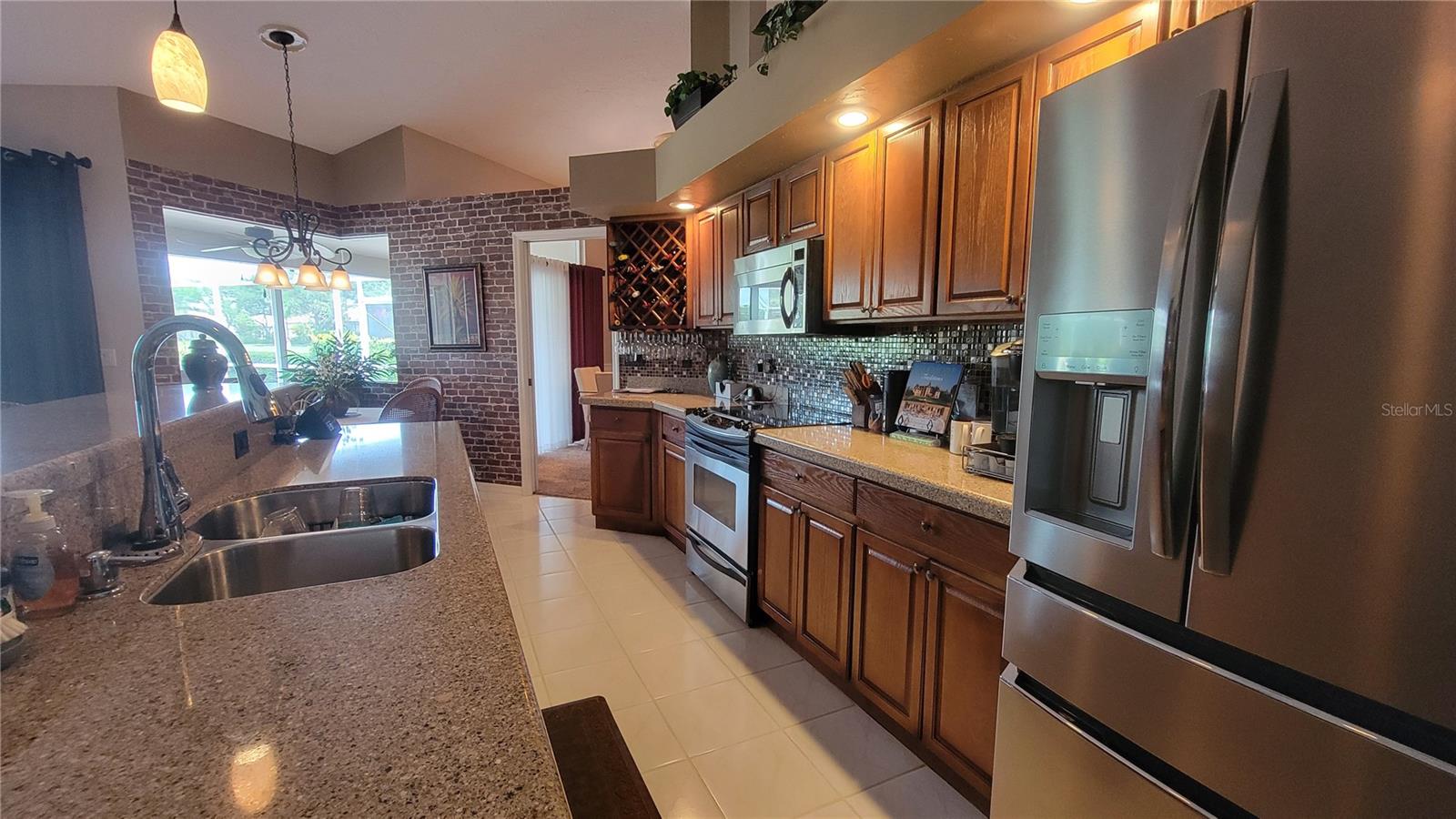 7015 PLEASANT HILL RD, BRADENTON, FL, 34203