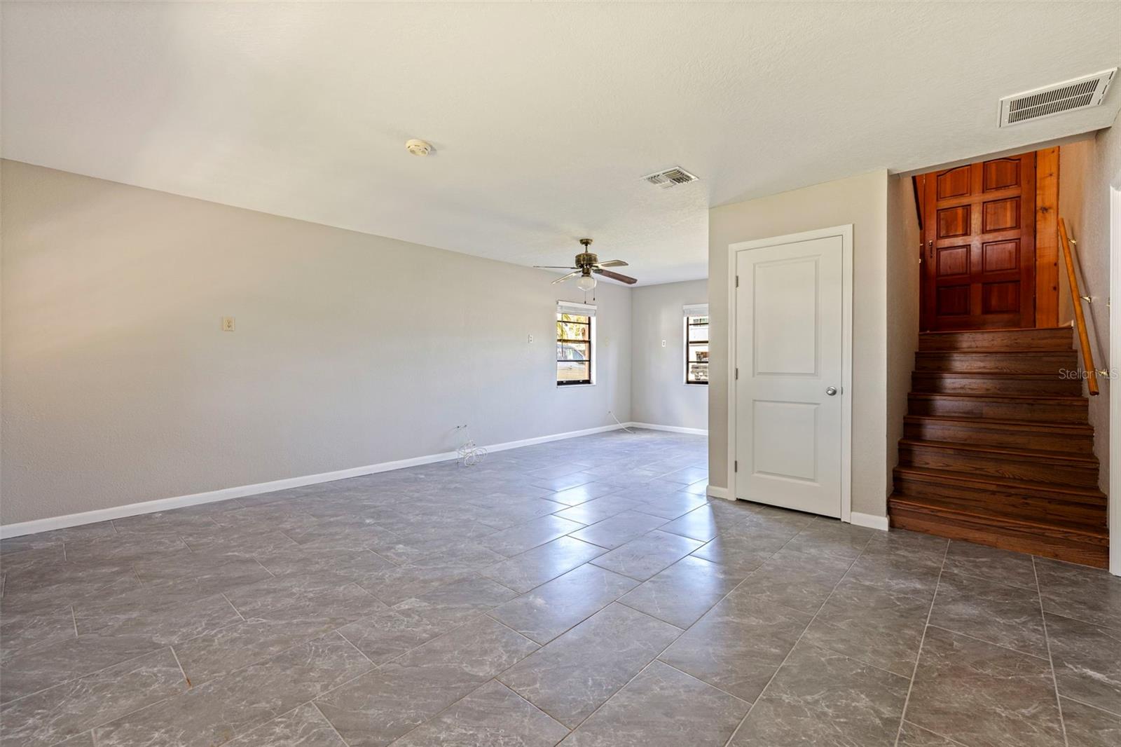 334 CROSSWINDS DR, PALM HARBOR, FL, 34683