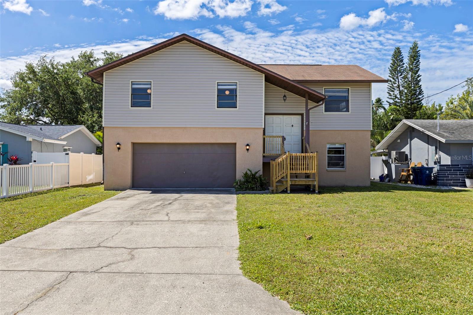 334 CROSSWINDS DR, PALM HARBOR, FL, 34683