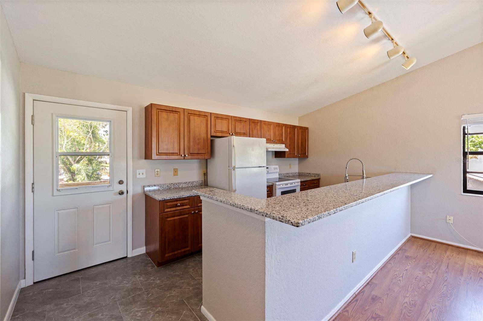 334 CROSSWINDS DR, PALM HARBOR, FL, 34683