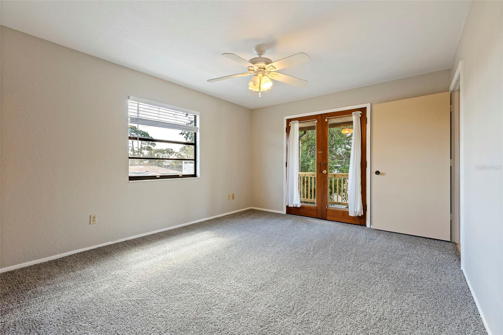 334 CROSSWINDS DR, PALM HARBOR, FL, 34683