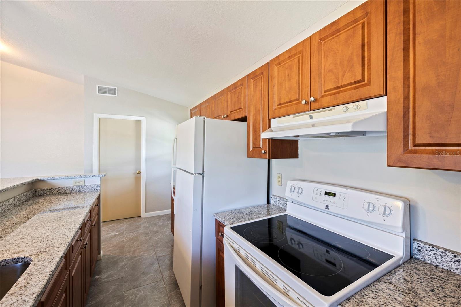 334 CROSSWINDS DR, PALM HARBOR, FL, 34683