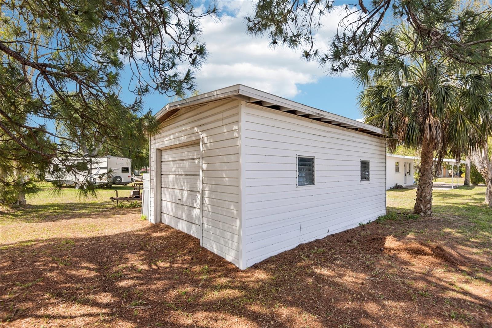 225 SE JEFFERSON CIR N, ST PETERSBURG, FL, 33703