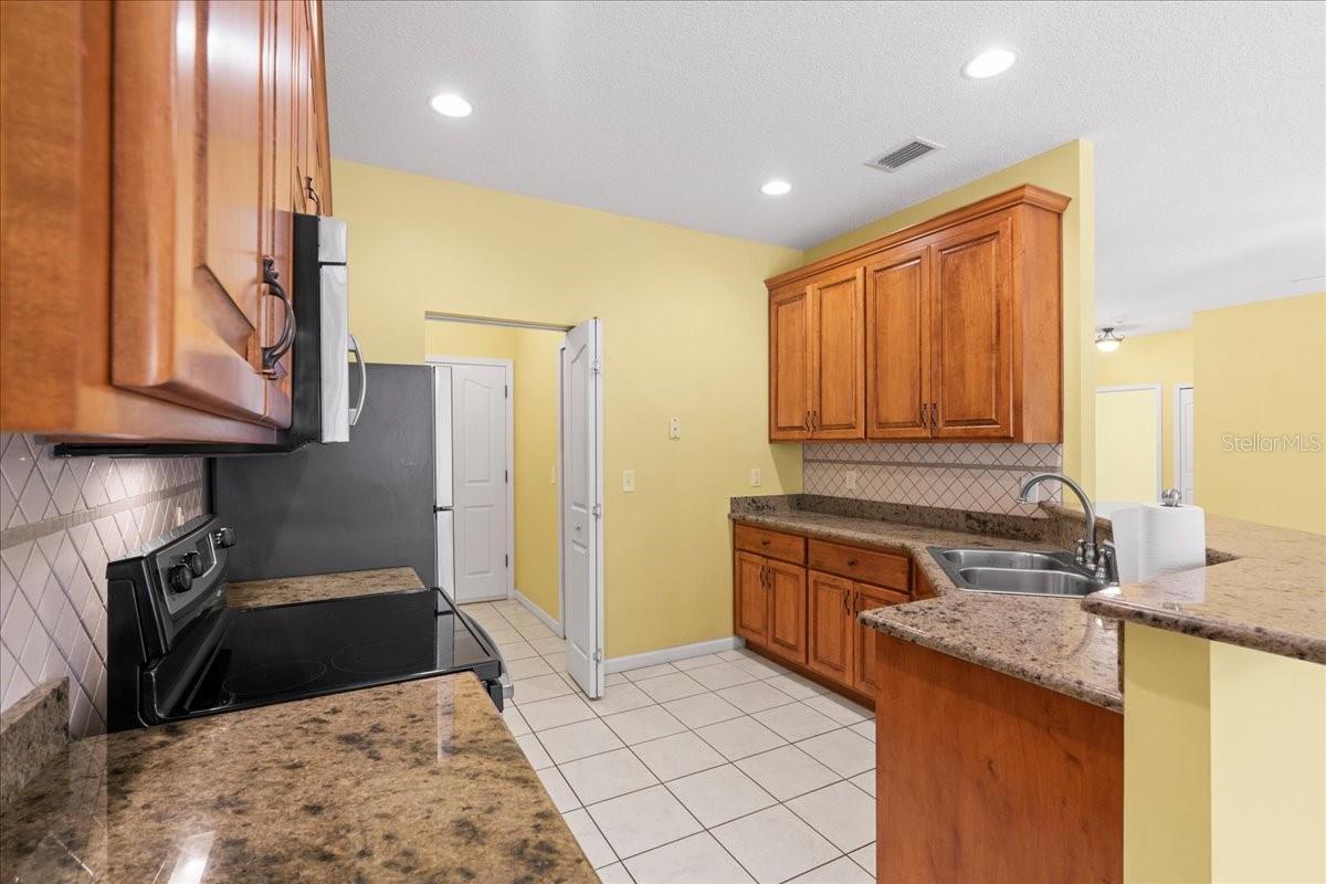 124 MANDARIN LAKE RD, MELROSE, FL, 32666