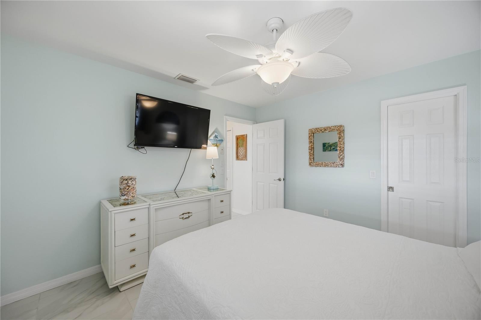 244 ROTONDA CIR, ROTONDA WEST, FL, 33947