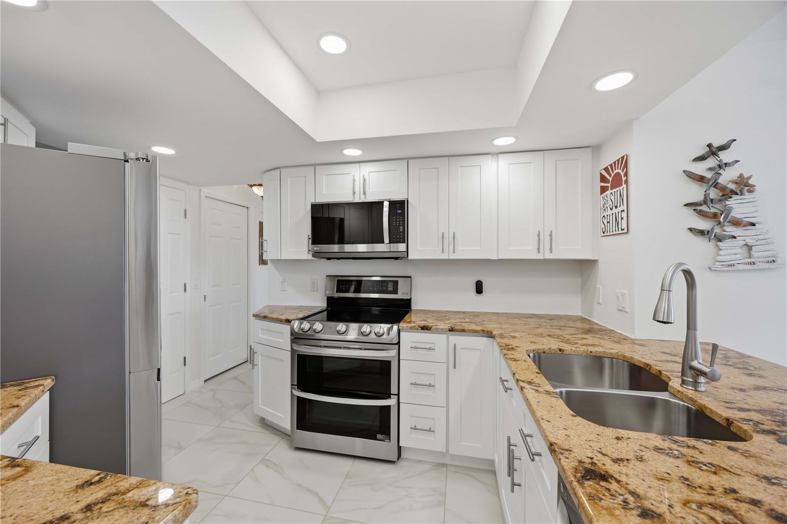 244 ROTONDA CIR, ROTONDA WEST, FL, 33947