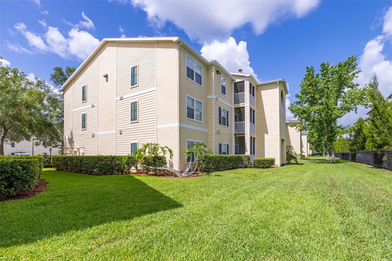 18439 BRIDLE CLUB DR, TAMPA, FL, 33647