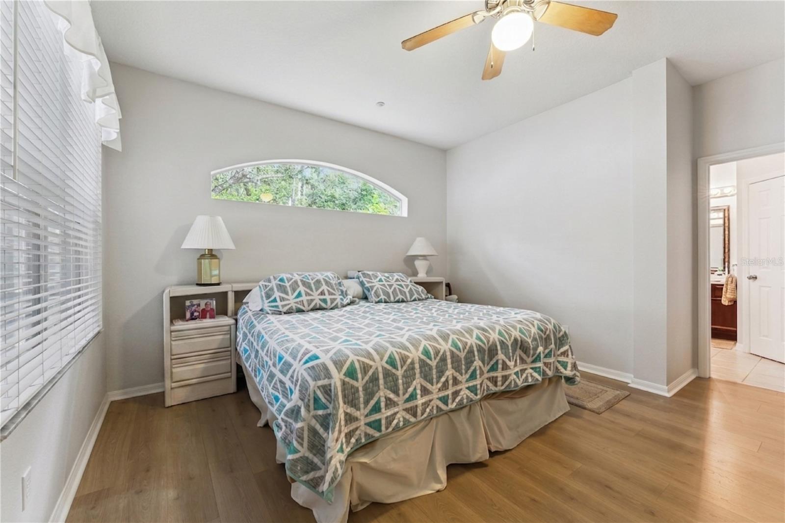 9885 LELAND DR, ORLANDO, FL, 32827