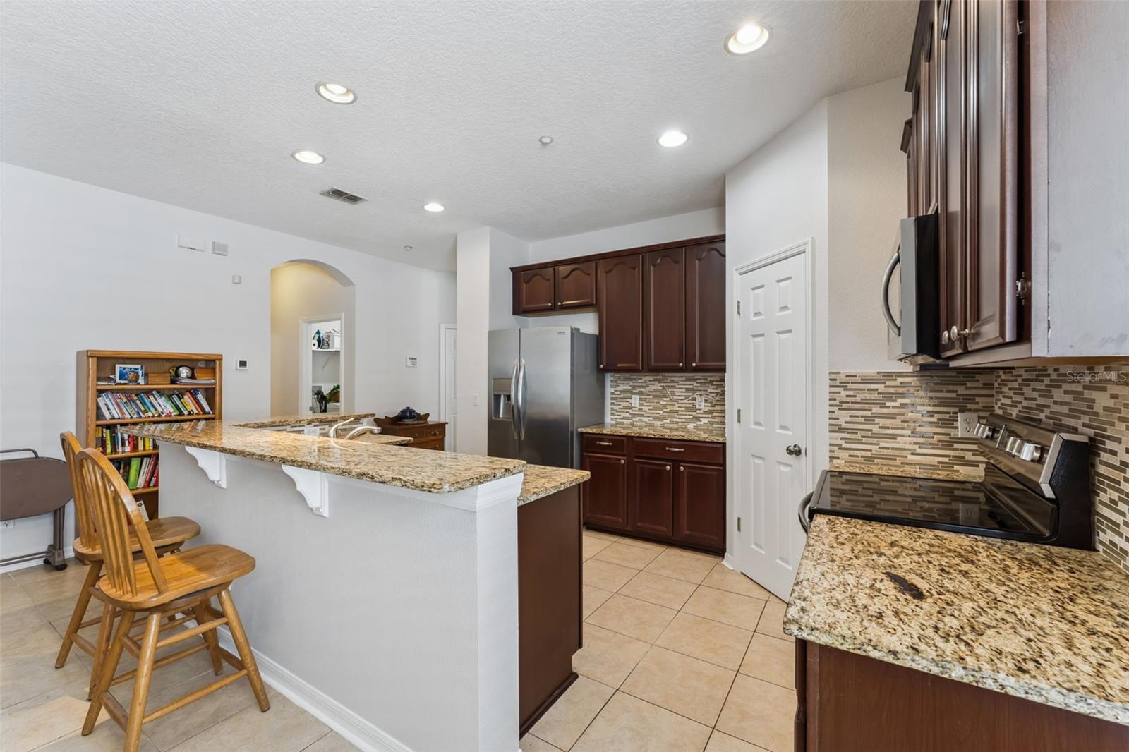 9885 LELAND DR, ORLANDO, FL, 32827