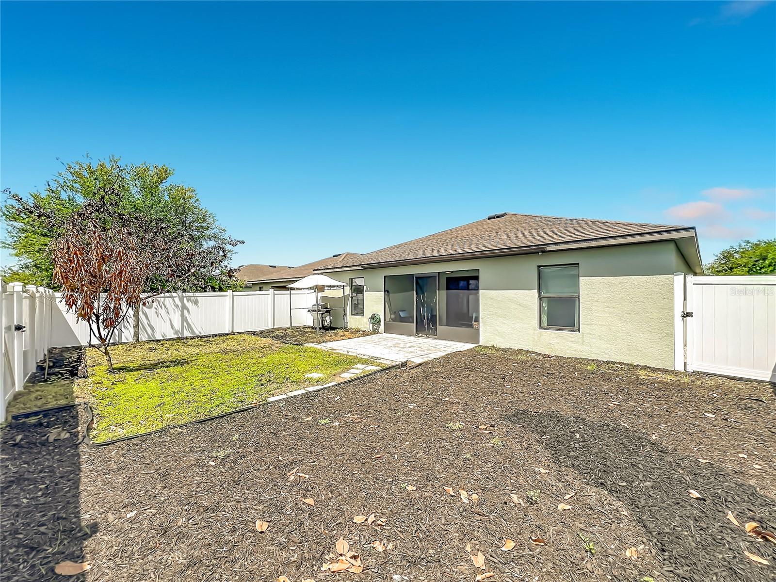 2395 BRACKNELL FOREST TRL, TAVARES, FL, 32778