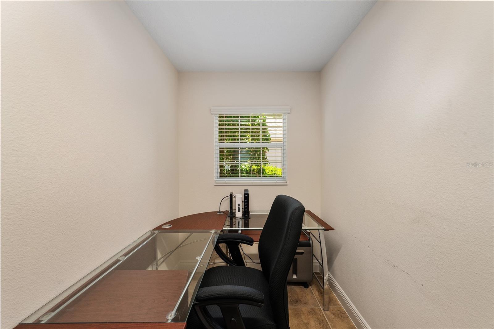 2033 SALMON WAY, THE VILLAGES, FL, 32162