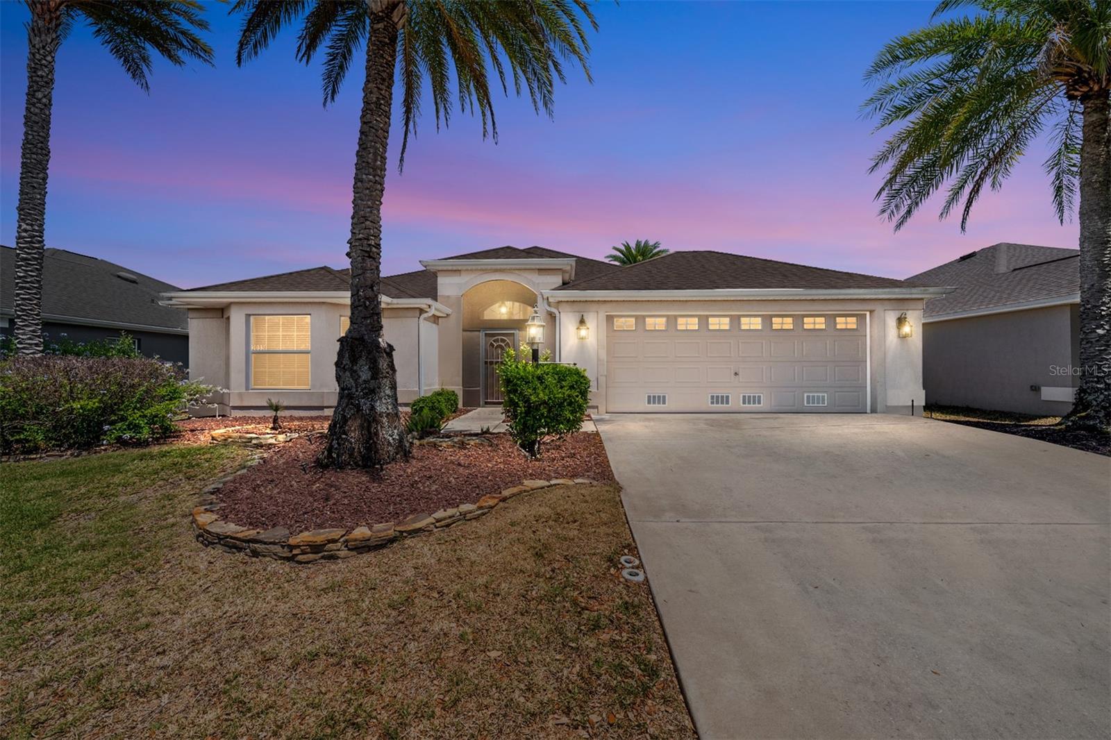 2033 SALMON WAY, THE VILLAGES, FL, 32162