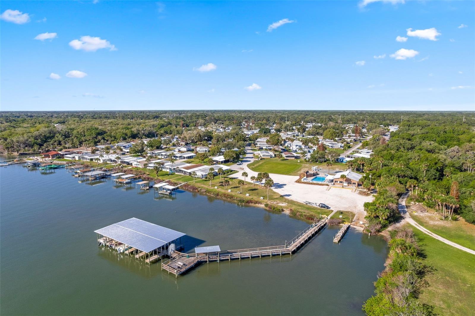 142 N INDIAN RIVER DR N, EDGEWATER, FL, 32141