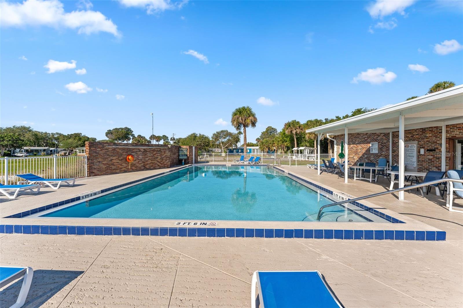 142 N INDIAN RIVER DR N, EDGEWATER, FL, 32141