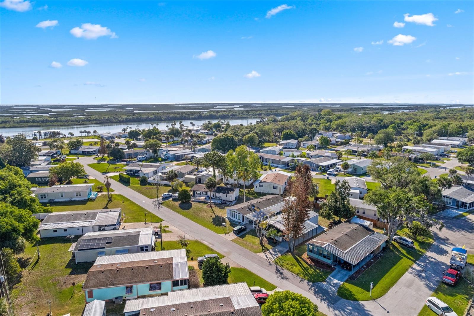 142 N INDIAN RIVER DR N, EDGEWATER, FL, 32141