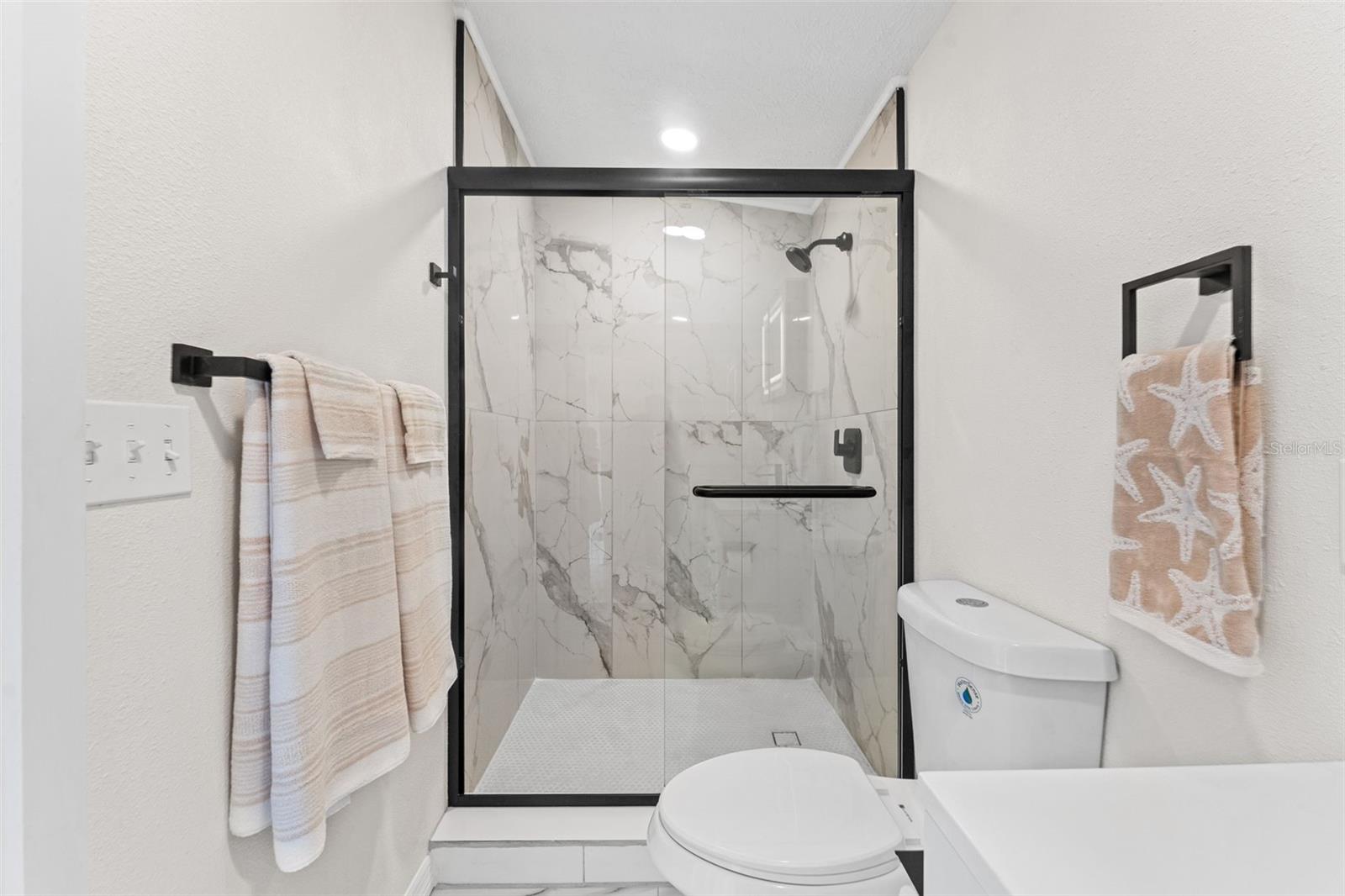 142 N INDIAN RIVER DR N, EDGEWATER, FL, 32141