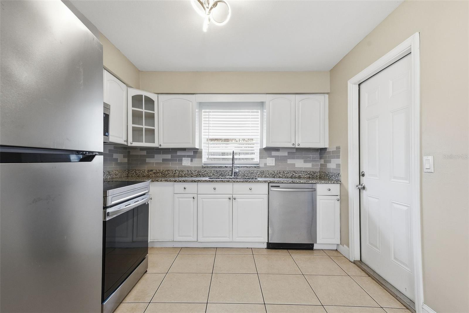 2762 MYAKKA DR, ORLANDO, FL, 32839