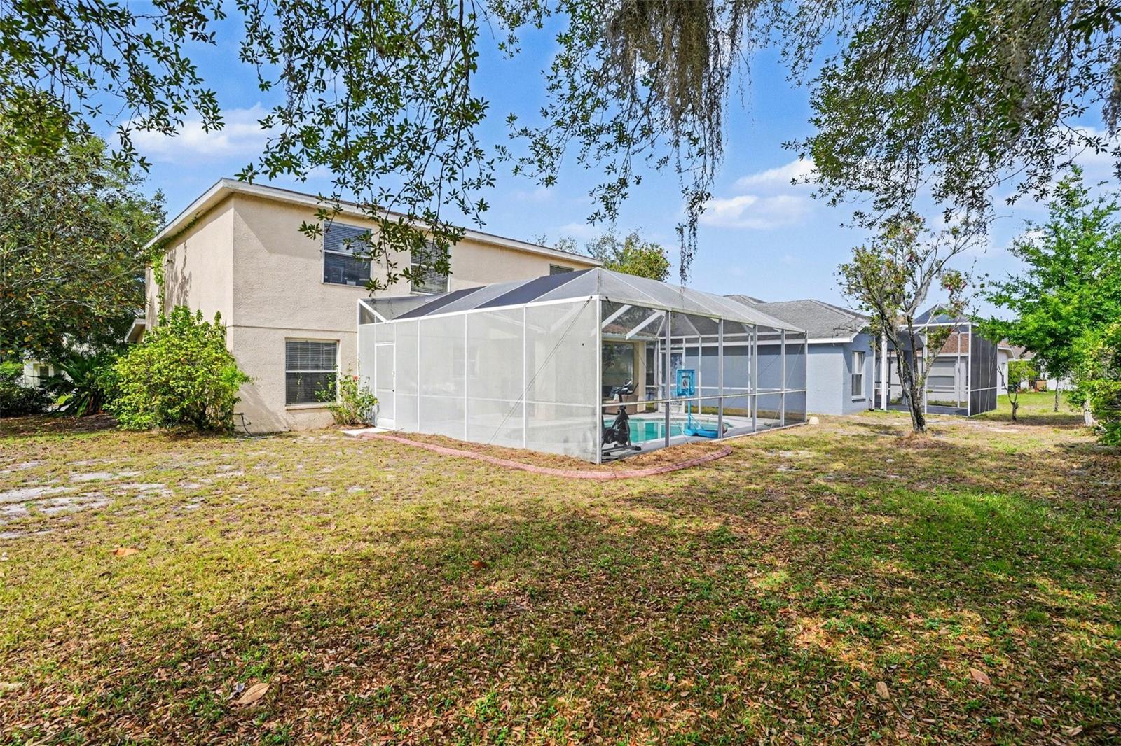 8105 RIVER MONT WAY, TAMPA, FL, 33637