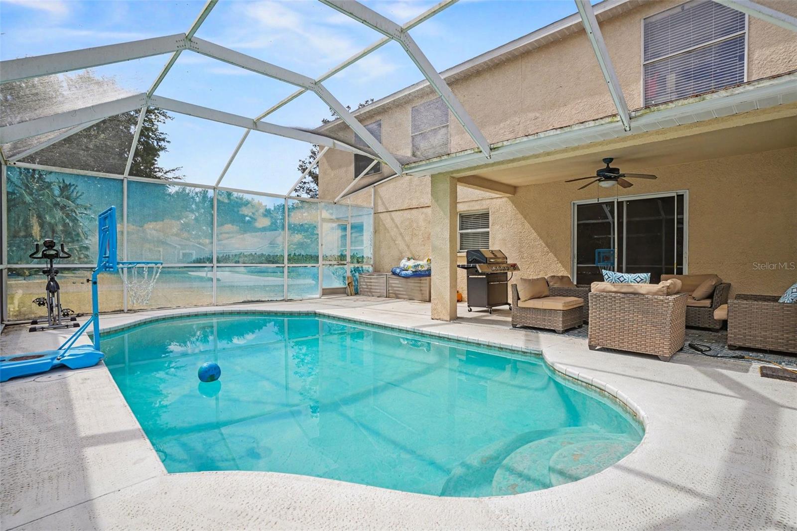 8105 RIVER MONT WAY, TAMPA, FL, 33637