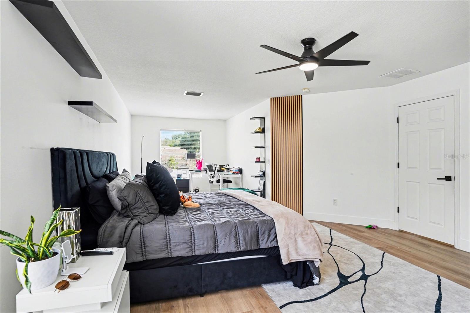 8105 RIVER MONT WAY, TAMPA, FL, 33637