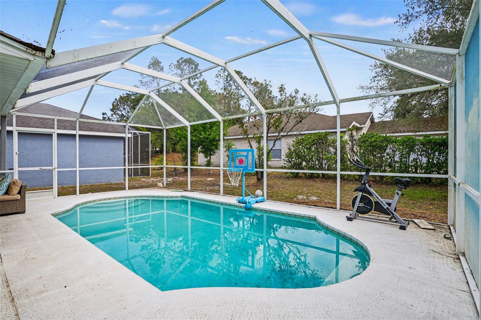 8105 RIVER MONT WAY, TAMPA, FL, 33637