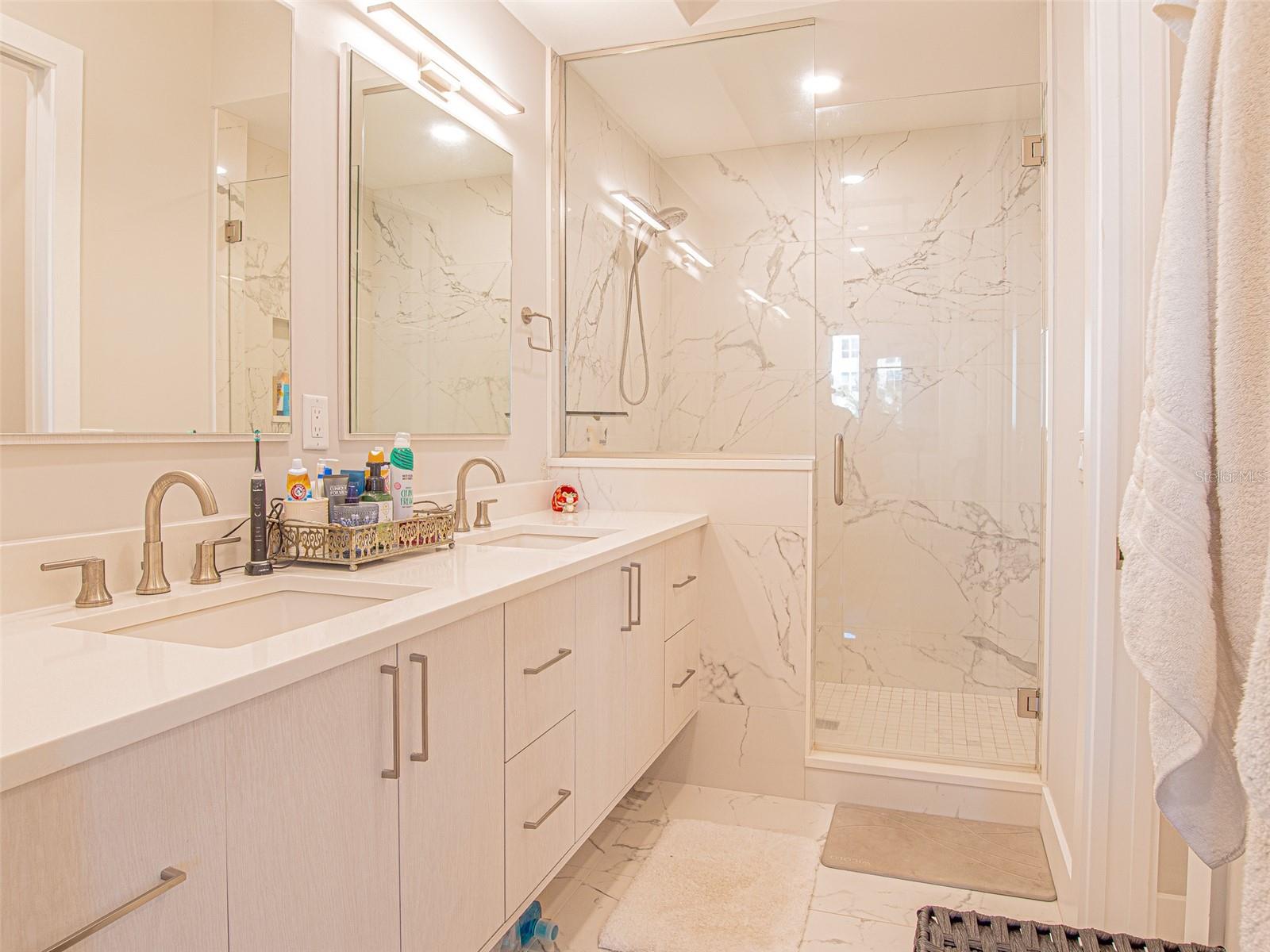 370 6TH ST S, ST PETERSBURG, FL, 33701