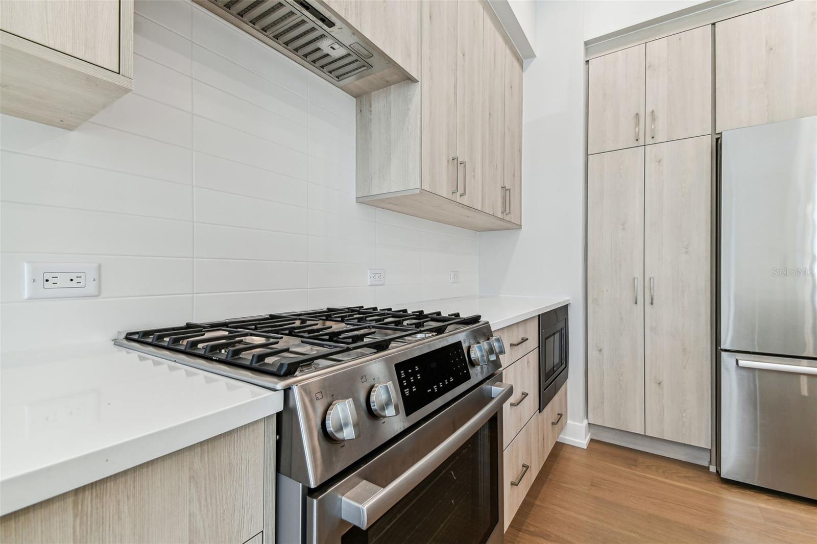 370 6TH ST S, ST PETERSBURG, FL, 33701