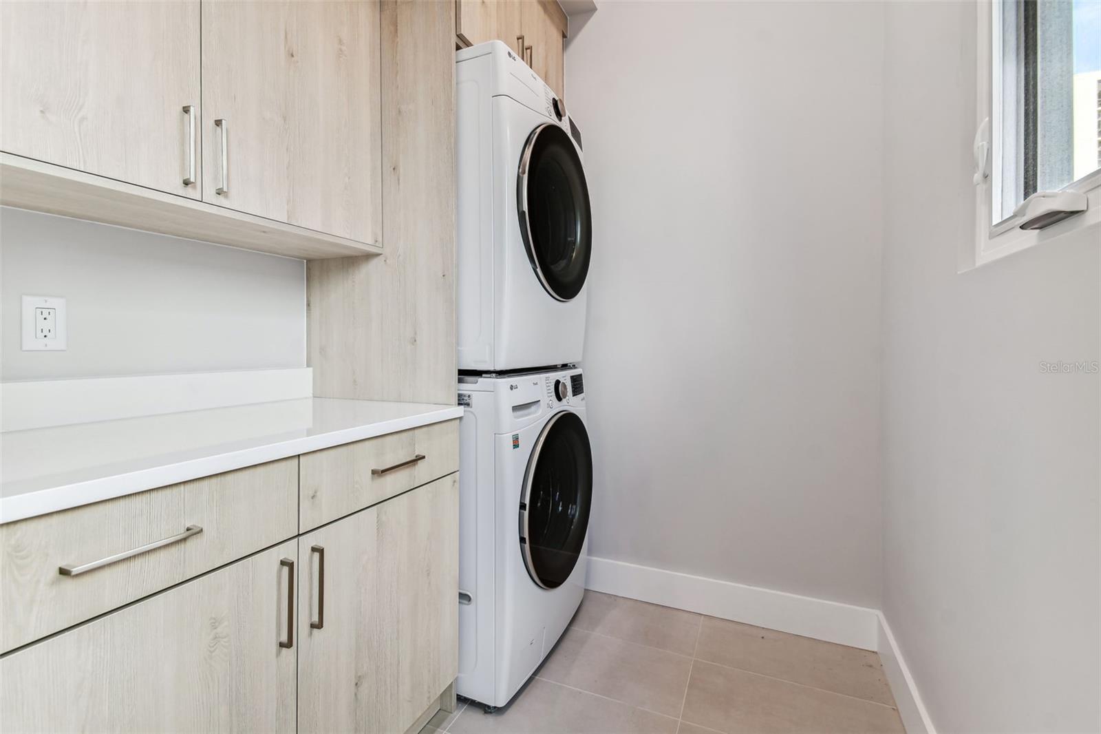 370 6TH ST S, ST PETERSBURG, FL, 33701