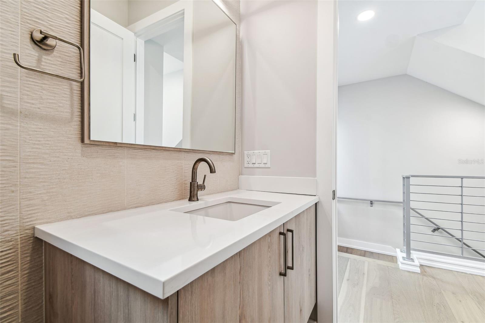 370 6TH ST S, ST PETERSBURG, FL, 33701