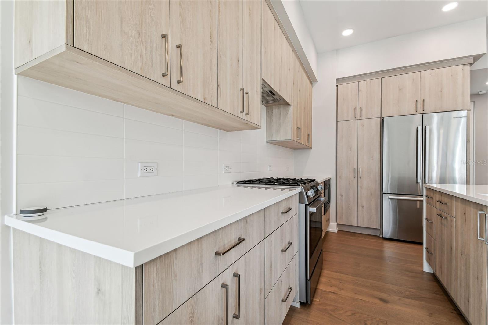 370 6TH ST S, ST PETERSBURG, FL, 33701