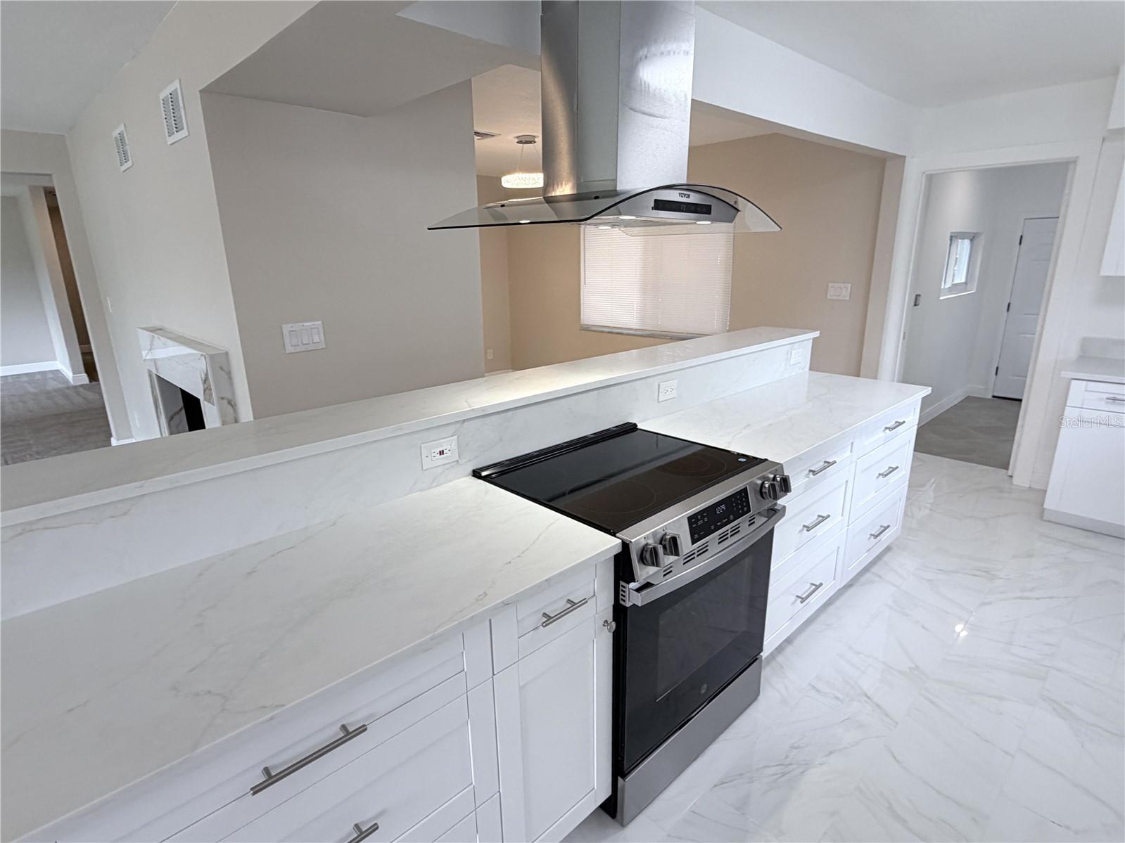 11505 N ROME AVE, TAMPA, FL, 33612