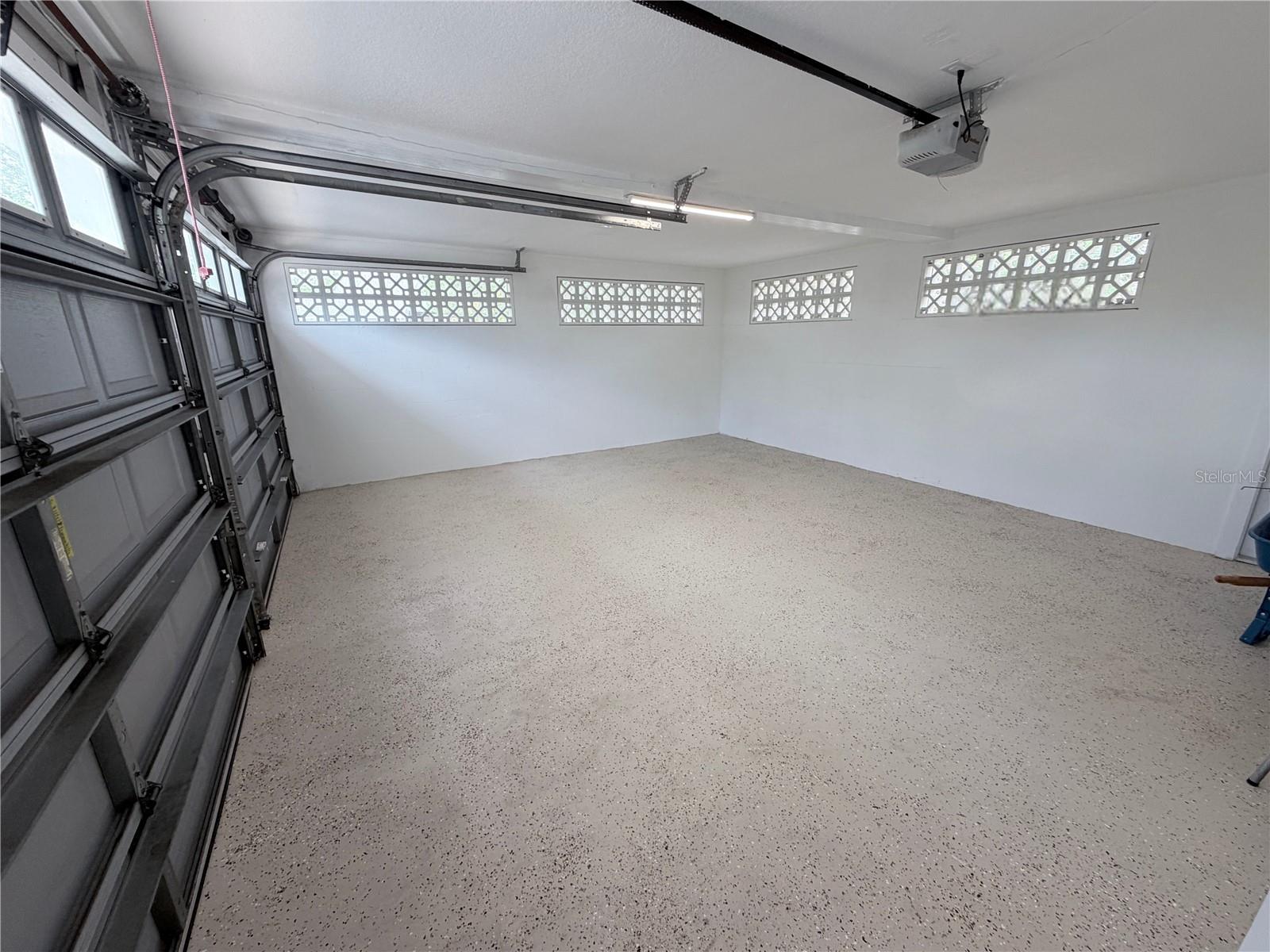 11505 N ROME AVE, TAMPA, FL, 33612