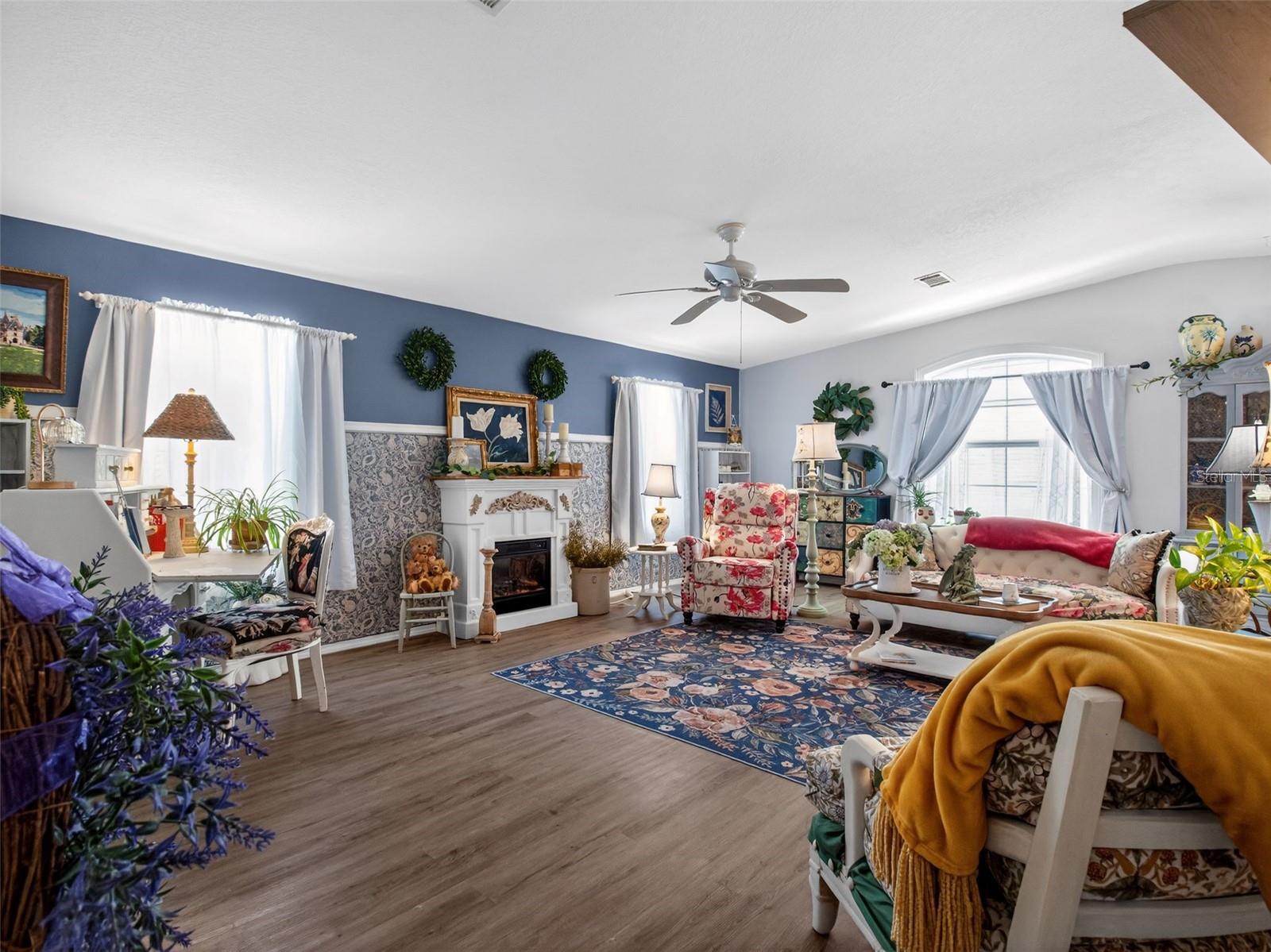 3949 RUSSELL AVE, PORT CHARLOTTE, FL, 33953