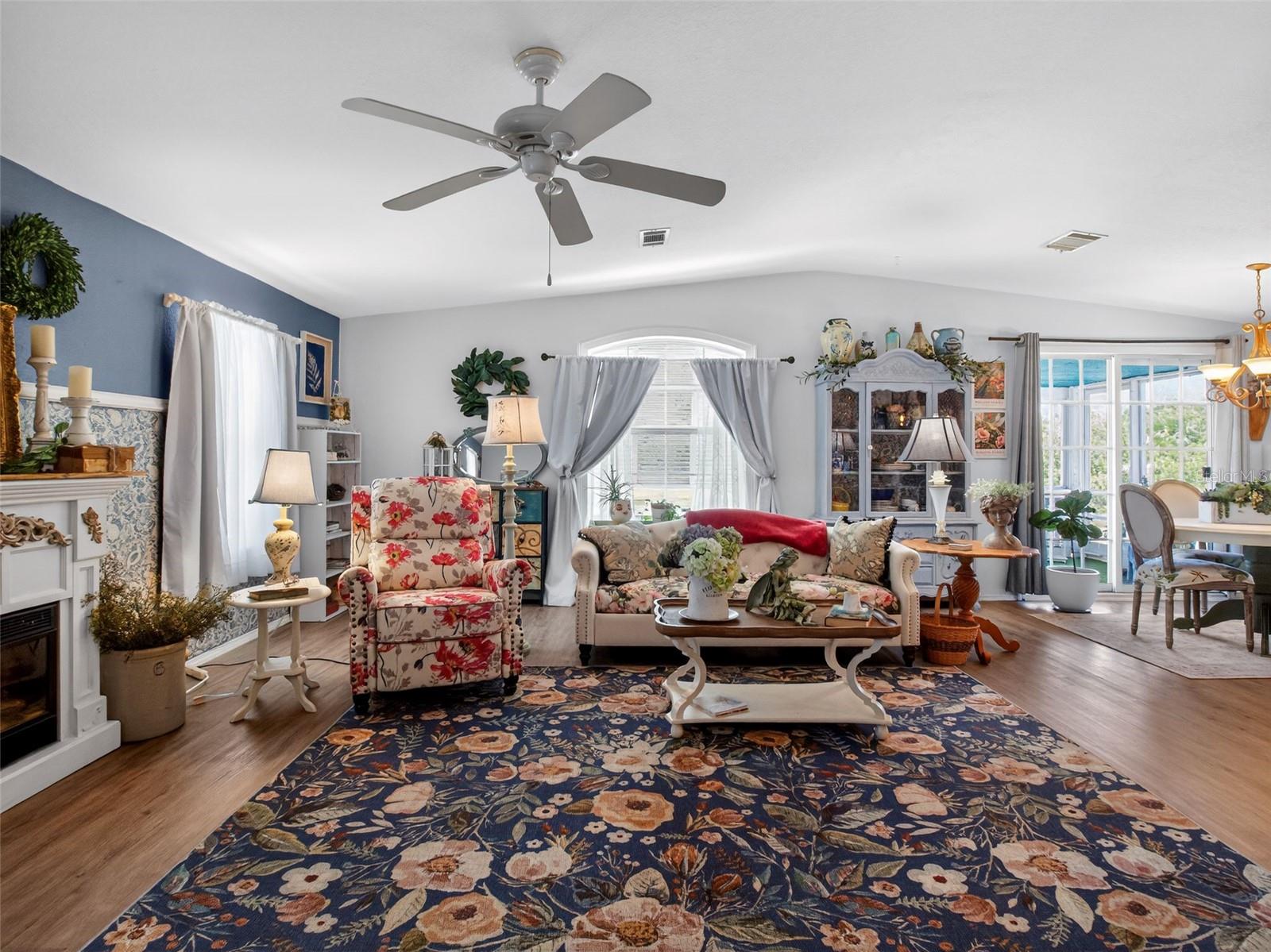 3949 RUSSELL AVE, PORT CHARLOTTE, FL, 33953