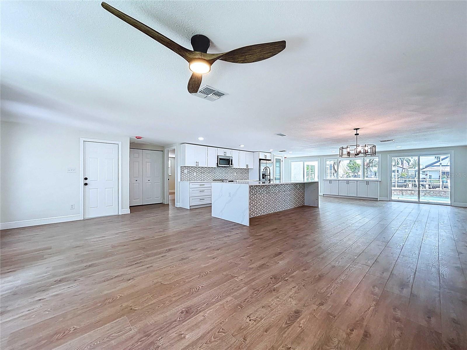 5040 GLENN DR, NEW PORT RICHEY, FL, 34652