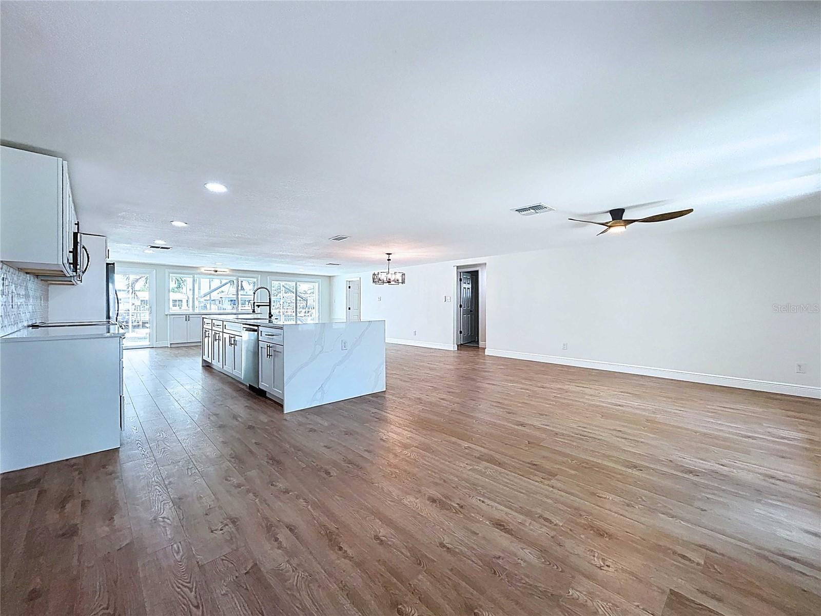 5040 GLENN DR, NEW PORT RICHEY, FL, 34652